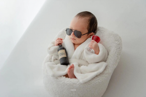 肇东宝宝嘴唇上翘